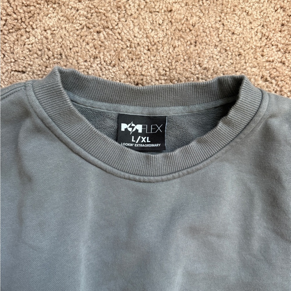 POPFLEX Women's Gray Crewneck Sweatshirt - Picture 6 of 6